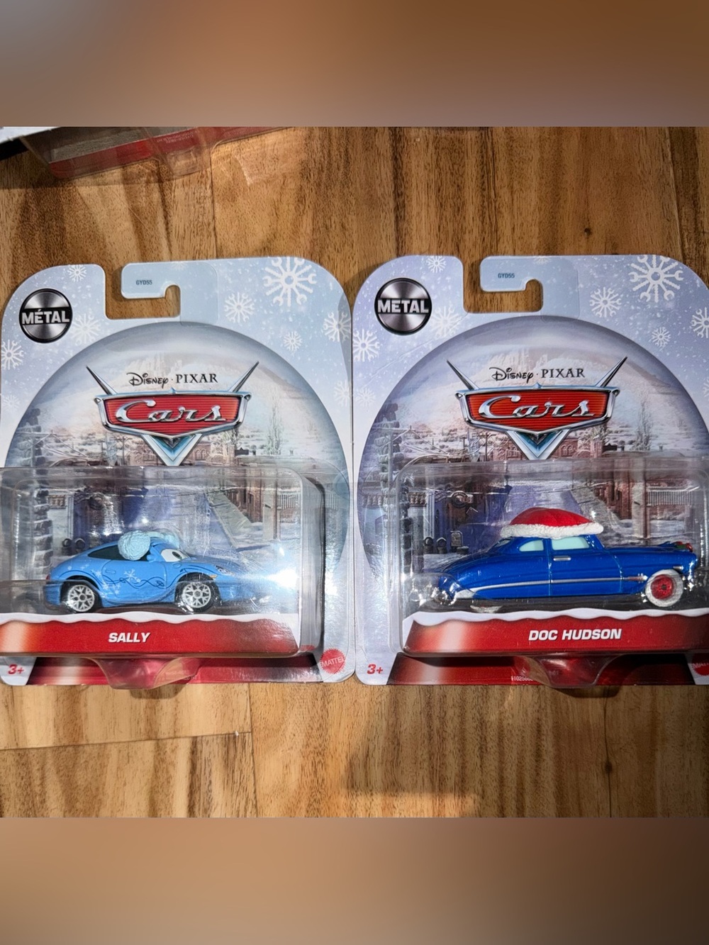 Disney Blue Sally & Doc Hudson Holiday Die-Cast Car 2-Pack